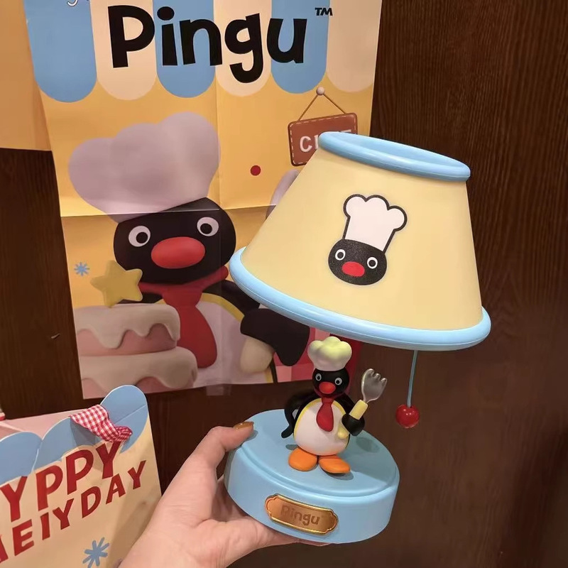 新しいピングーのシェフスタイルナイトライト、かわいい漫画のペ - Desk Setup Lamp のレビューと価格